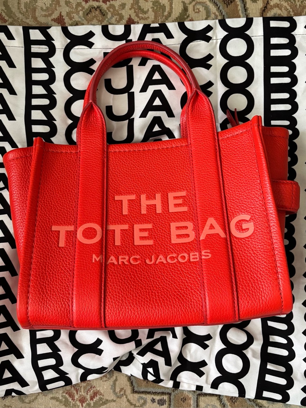 Marc Jacobs The Small Tote - Electric Orange